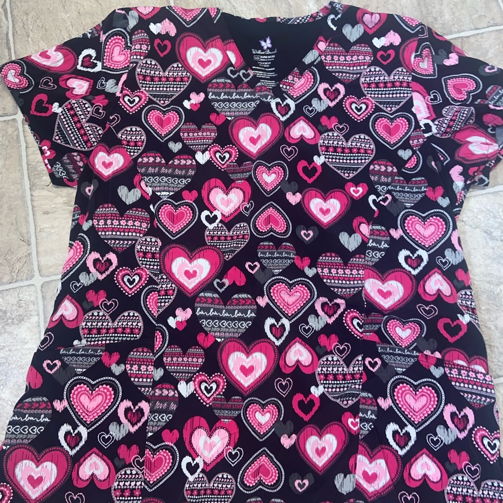 Heart Patterned Women’s Scrub Top